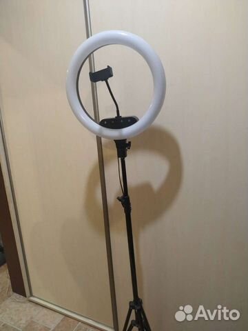 Кольцевая лампа со штативом объявление продам