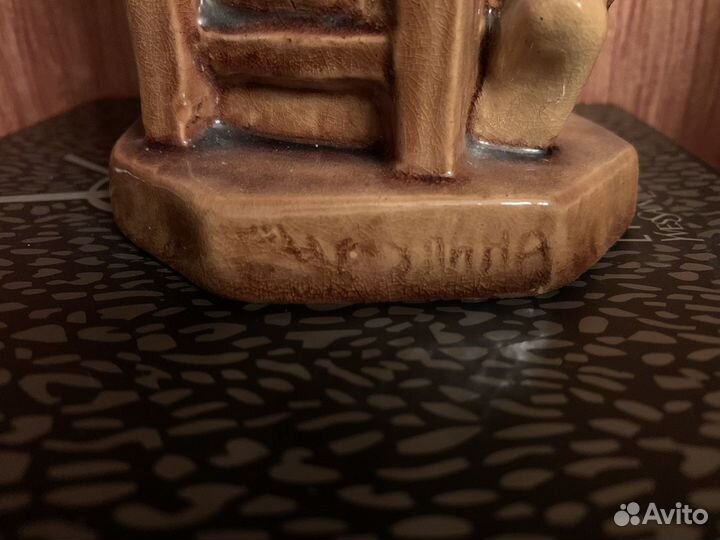 Статуэтка «Свинарка»