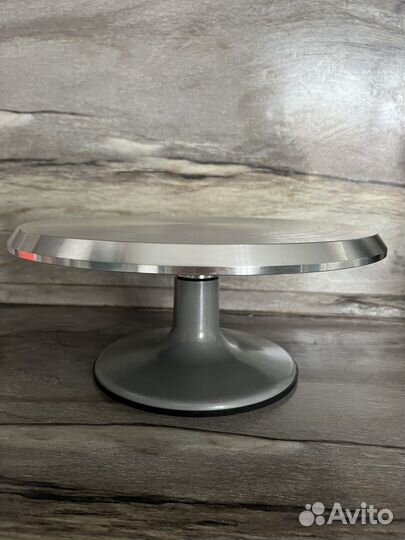 Тортовница вращающаяся