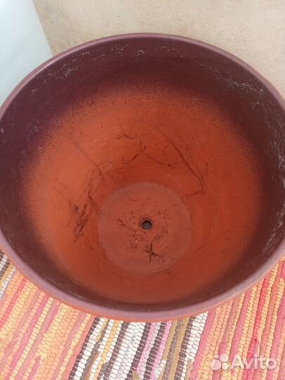 Продам большой керамический горшок