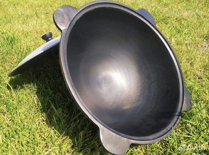 Kазан чугyнный 22 литра