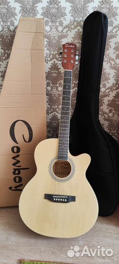 Акустическая гитара