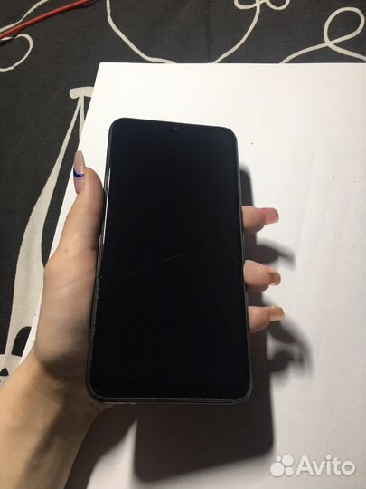 Samsung Galaxy A10, 2/32 ГБ