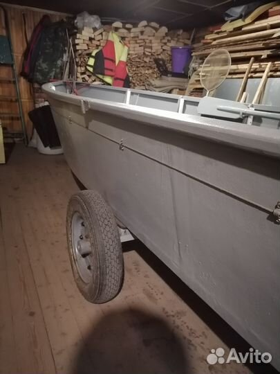 Продам лодку