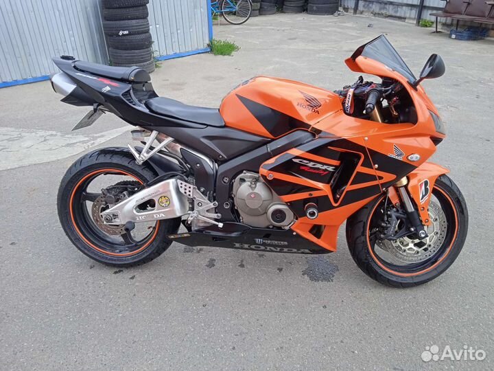 Хонда CBR600RR