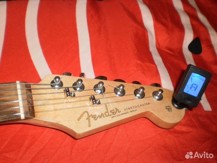 Электрогитара,комбоусилитель + полный комплект