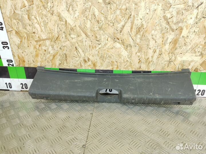 Обшивка крышки багажника Vaz Granta