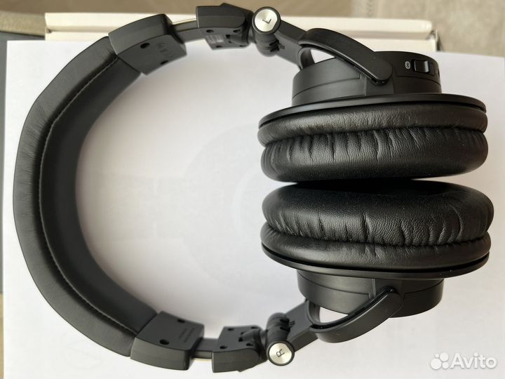 Беспроводные наушники Audio-Technica ATH-M50xBT