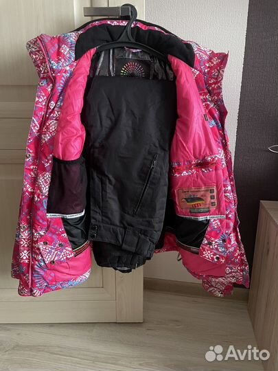 Горнолыжный костюм женский (куртка + штаны)