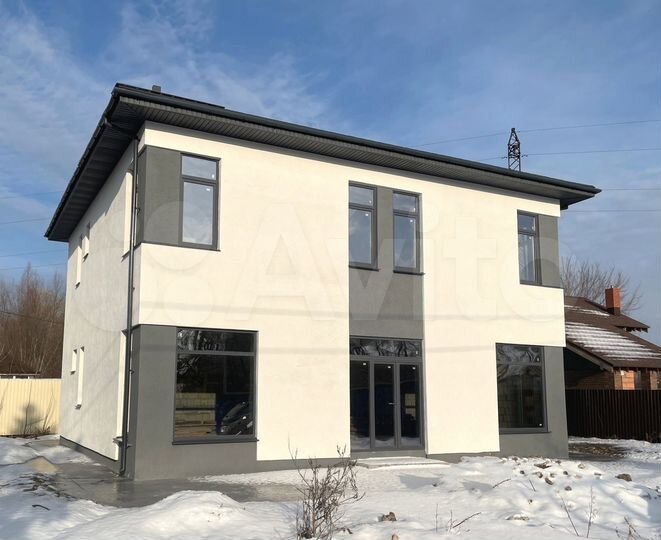 Дом 186 м² на участке 6 сот.