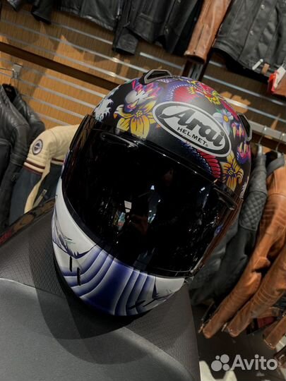 Arai Quantum-X oriental