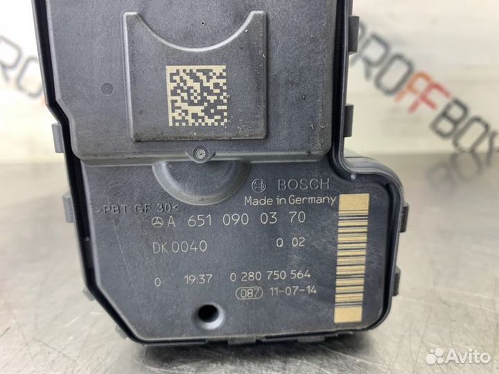 Заслонка дроссельная Mercedes C-Class W204 OM651