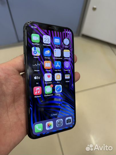 Телефон iPhone Xs 64