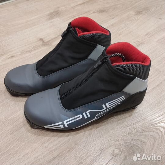 Беговые лыжи