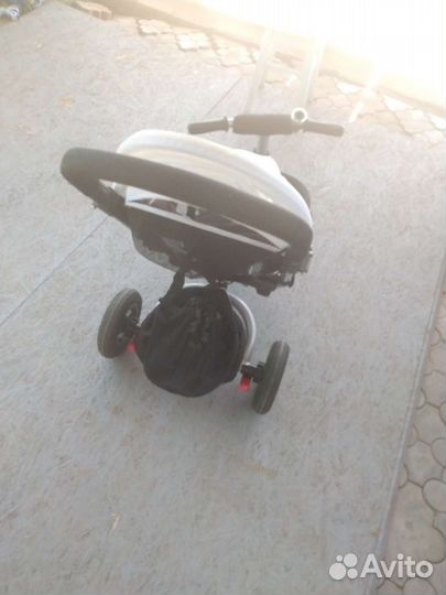 Трехколесный велосипед - коляска