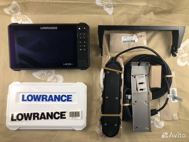Lowrance hds 9 live с датчиком AI 3in1