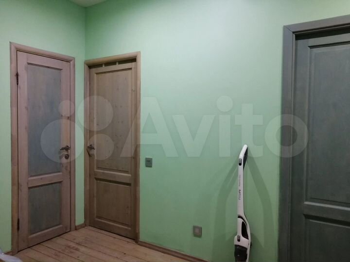 4-к. квартира, 110 м², 1/4 эт.