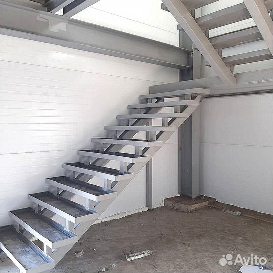 Лестница металлическая