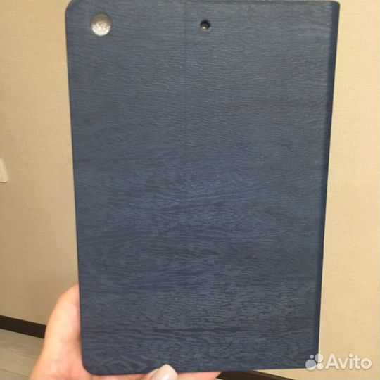 Чехол на iPad