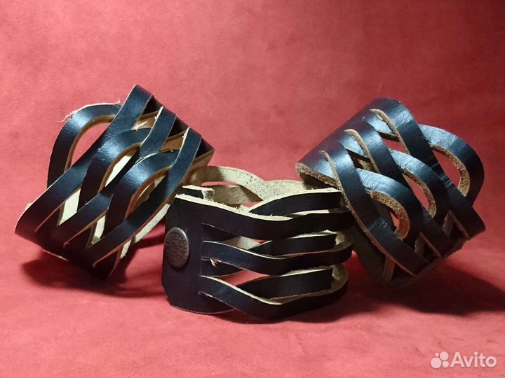 Кожаный браслет