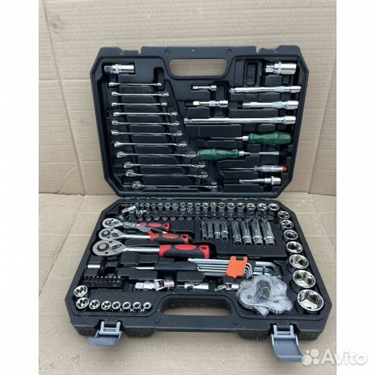 Набор инструментов 121 предмет