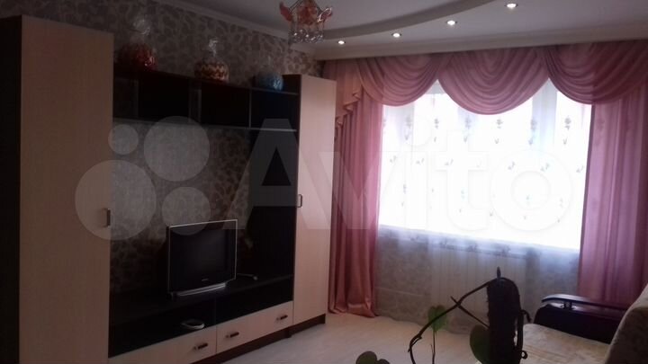 2-к. квартира, 64 м², 1/8 эт.