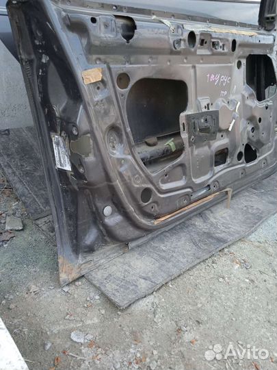 Дверь передняя левая Ford Taurus 1 Форд Таурус 1