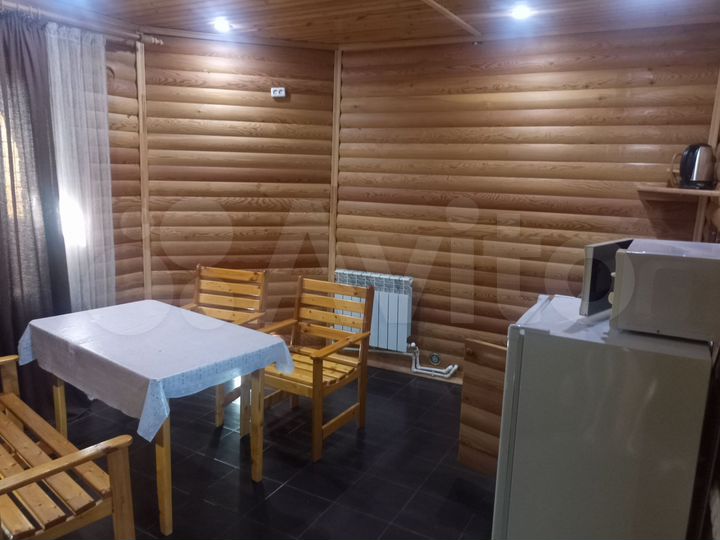 2-к. квартира, 90 м², 1/2 эт.
