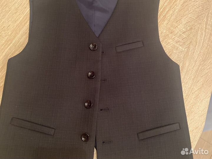 Жилет школьный для мальчика темно-серый 30/134