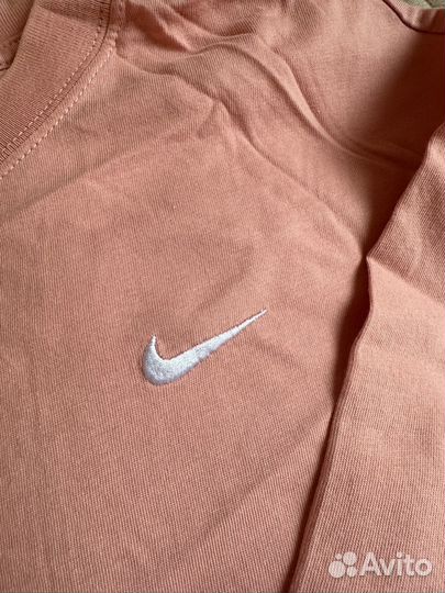 Футболка короткая Nike