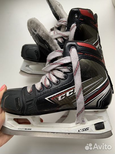 Хоккейные вратарские коньки CCM jetspeed FT4609 1D