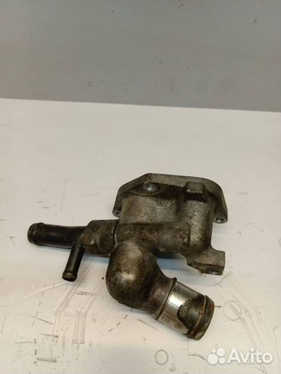 Фланец (тройник) системы охлаждения Hyundai рест