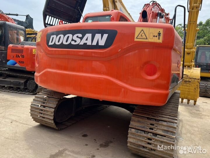 Гусеничный экскаватор DOOSAN Daewoo DX140LC, 2022