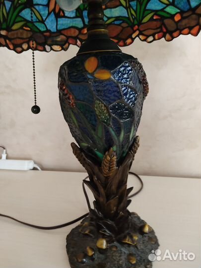 Лампа настольная в стиле Тиффани