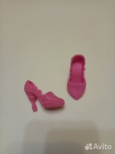 Новые туфли на кукол