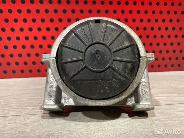 Подушка крепления двигателя Porsche Macan 95B 2021