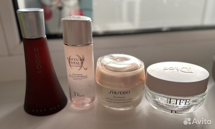 Пустые флаконы, баночки от кремов и уход