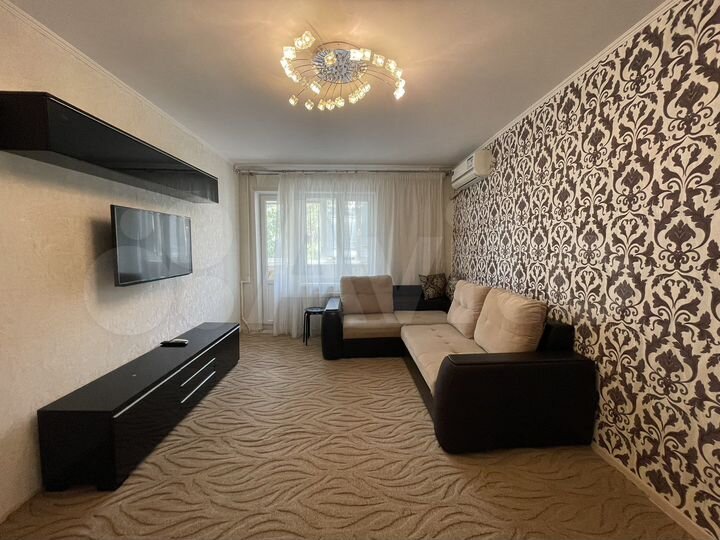 2-к. квартира, 50 м², 3/9 эт.