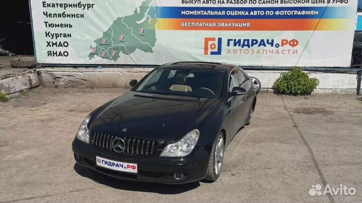 Кожух рулевой колонки Mercedes-Benz CLS-Class 500 (W219) 2114600195