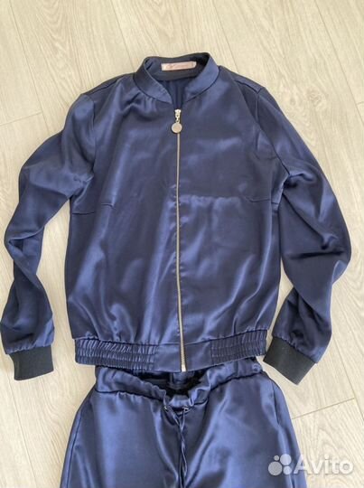 Костюм спортивный