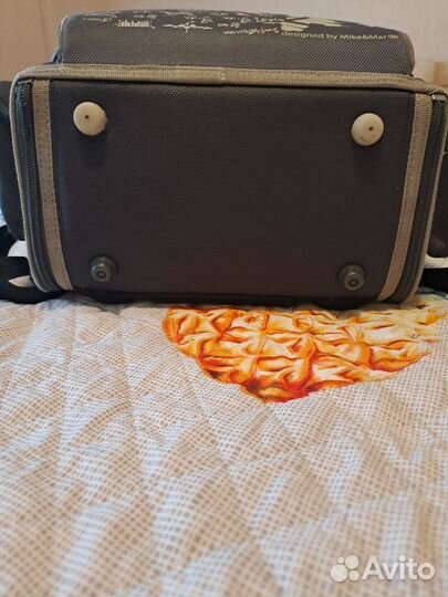 Школьный ранец