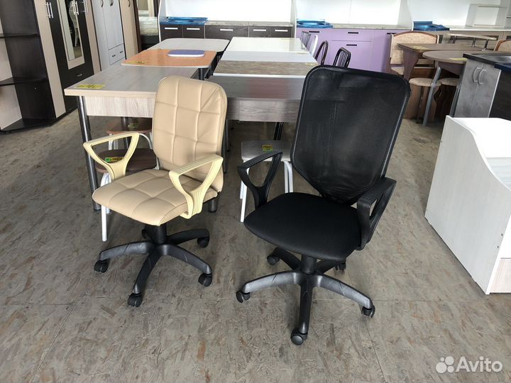 Компьютерное кресло новое