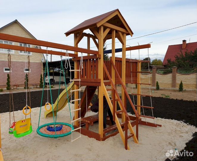 Детская площадка для всей семьи