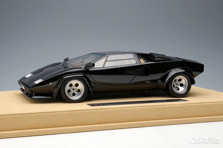 Make Up Lamborghini Countach 1:18