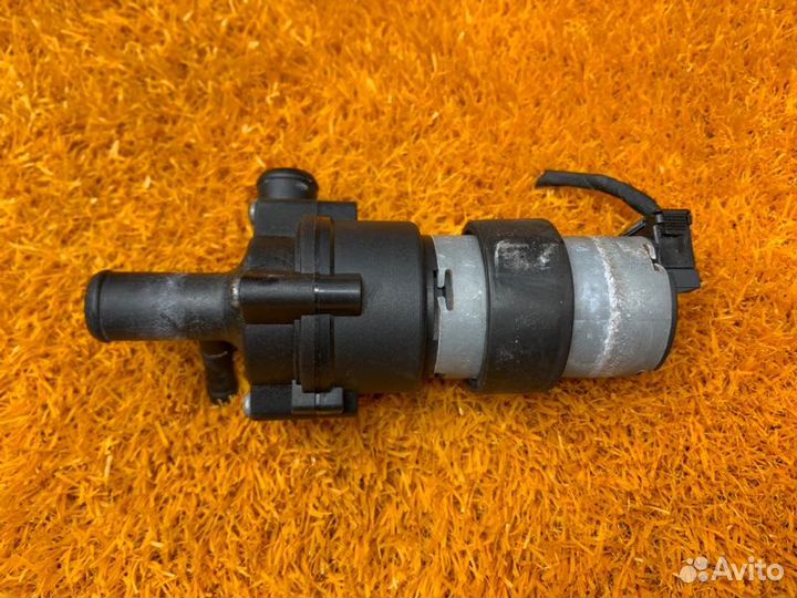 Помпа дополнительная Mercedes-Benz E-Class W211