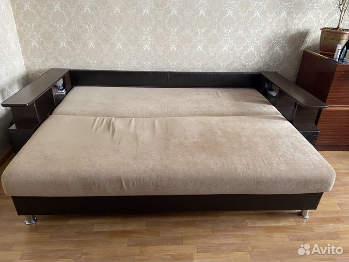 Продам двуспальный диван