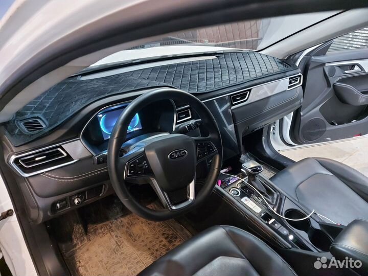 Накидка на панель Jac J7(1) 2020+