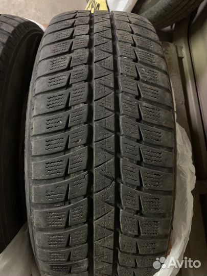 Falken Eurowinter HS-449 215/60 R17