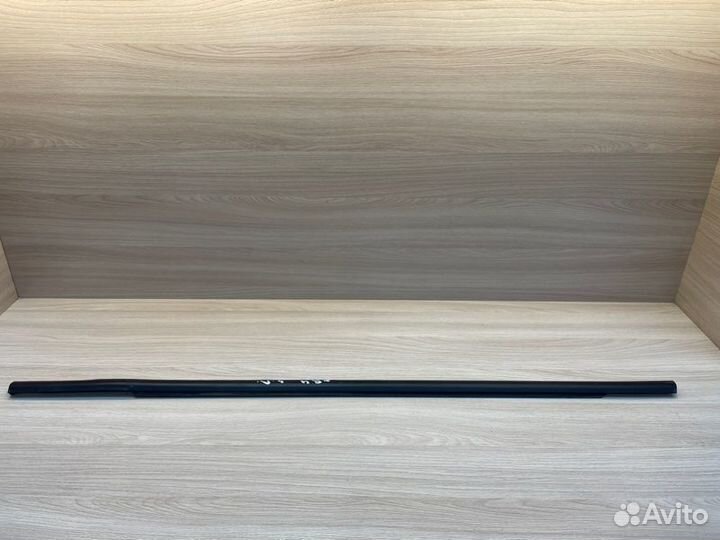 Уплотнитель стекла двери задний левый LADA X-Ray