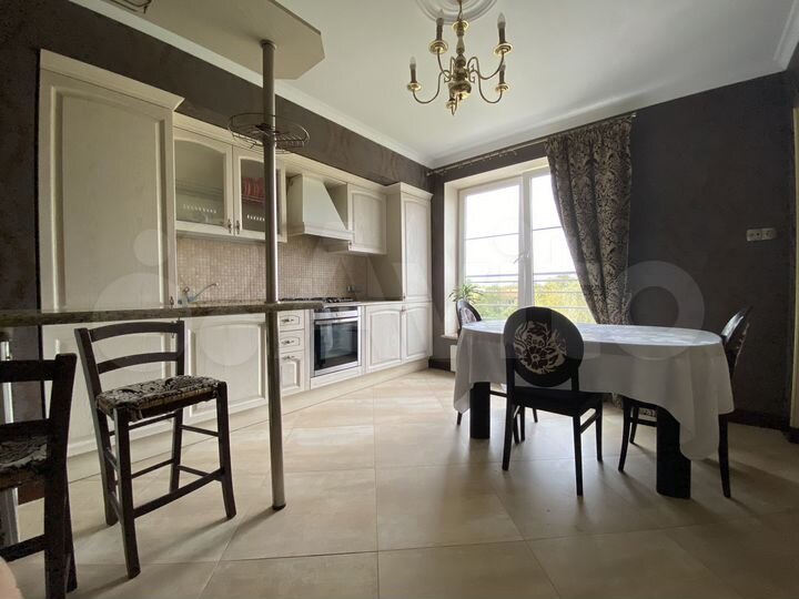 2-к. квартира, 73 м², 7/9 эт.